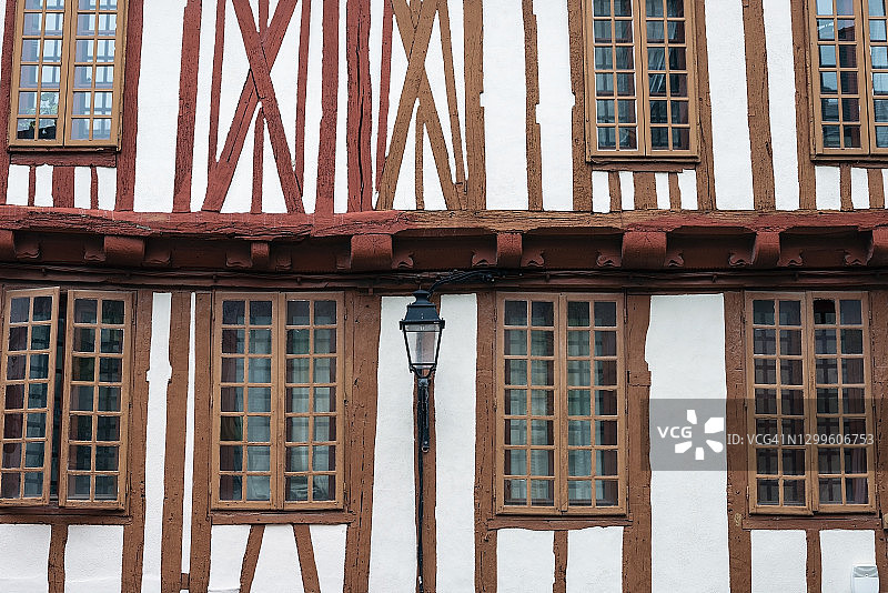 法国瓦纳的半木结构房屋外观图片素材