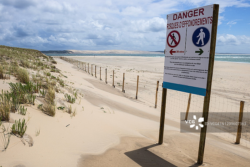 法国费雷角警告标志图片素材