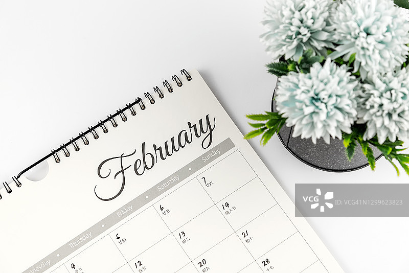 带有鲜花的二月日历 - 情人节图片素材