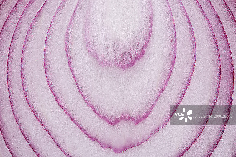 紫色洋葱切片特写镜头图片素材