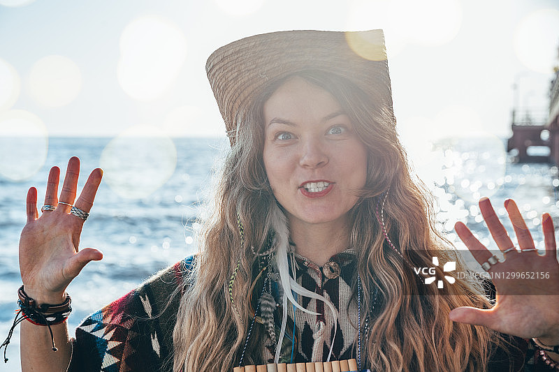 波西米亚风白人女子肖像图片素材