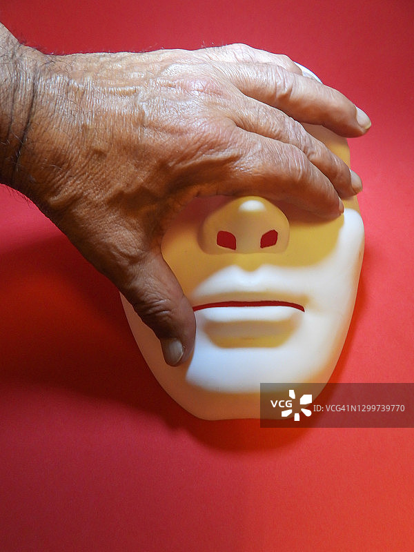 遮住眼睛图片素材