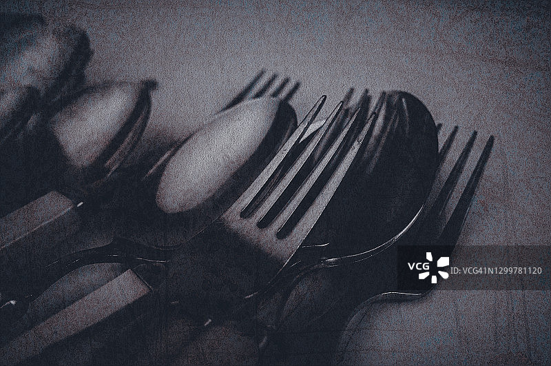 旧钢制餐具抽象图案图片素材