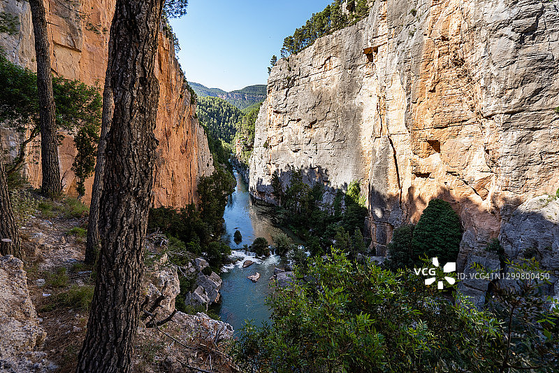 奇拉帕哈罗斯峡谷和米哈雷斯河峡谷的壮丽景色图片素材