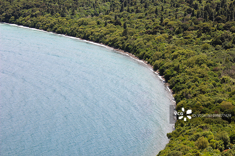 湖泊高角度景观图片素材