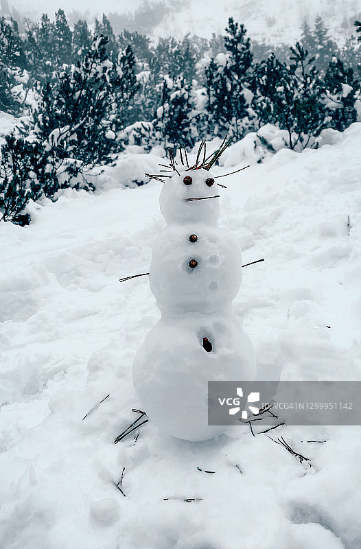 保加利亚里拉山脉的雪人图片素材