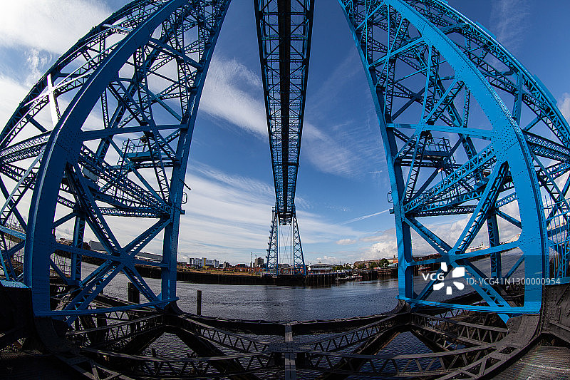 蓝色大桥图片素材