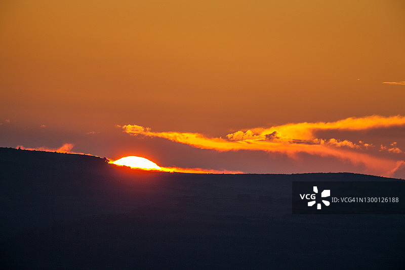 山上的日出图片素材