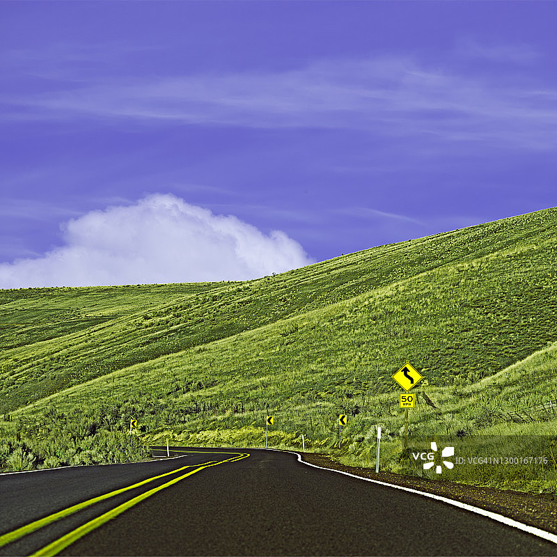 前方弯道图片素材