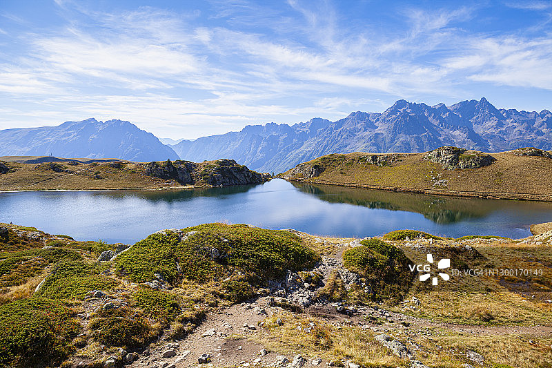 拉克诺和贝勒多恩山脉，夏天图片素材
