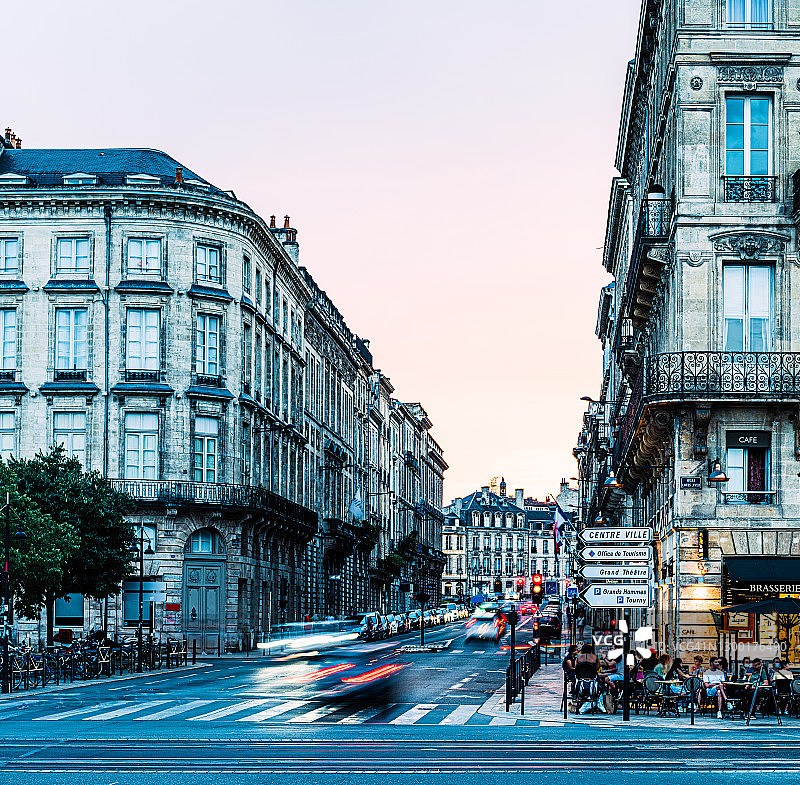 法国波尔多黄昏街景照片图片素材