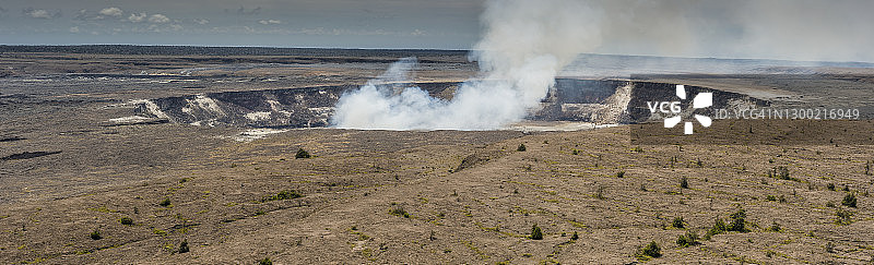 夏威夷火山国家公园基拉韦厄火山顶峰的哈雷茂茂火山口图片素材