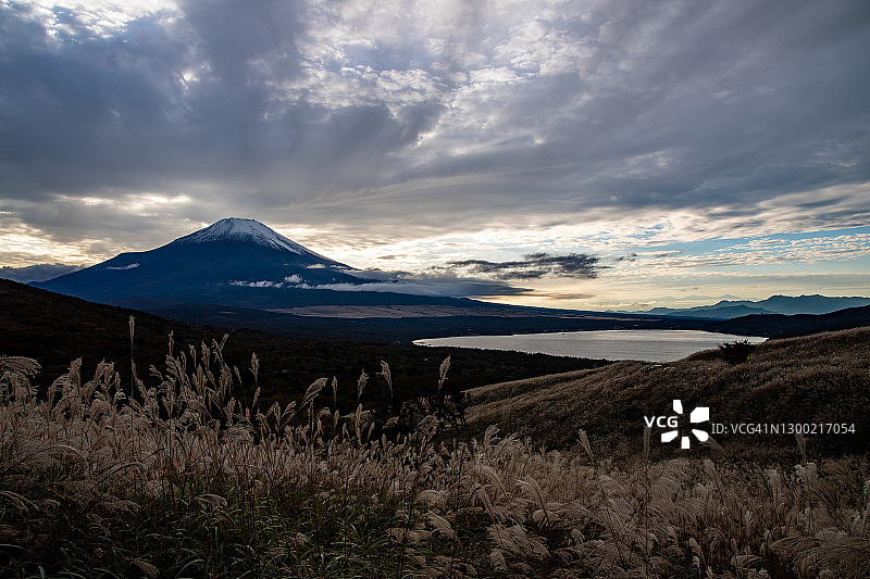 秋季富士山图片素材