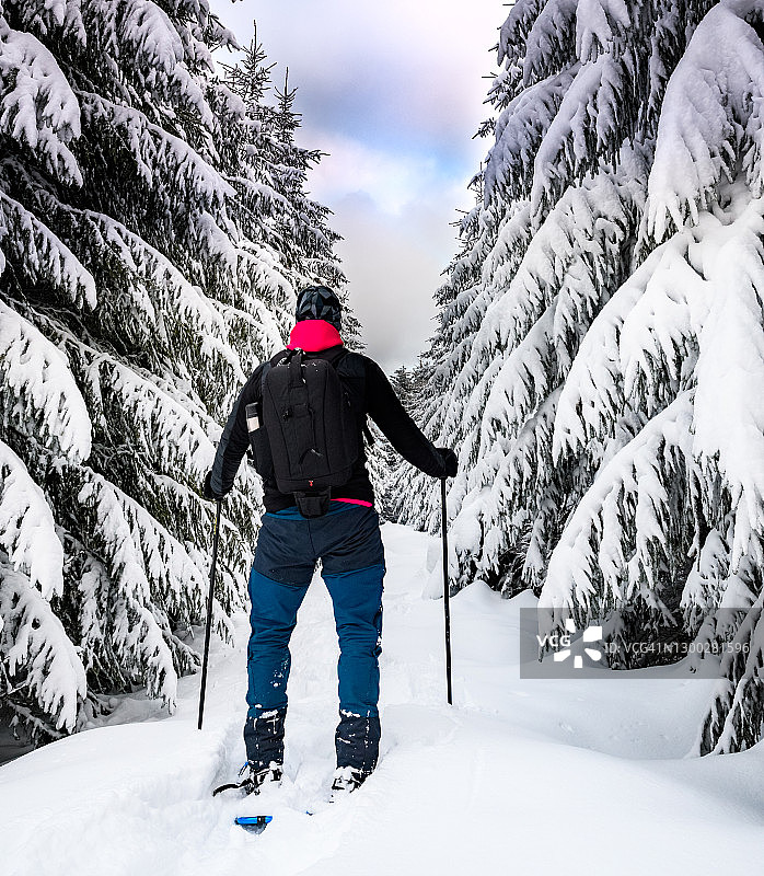 雪地健行和冬季徒步图片素材