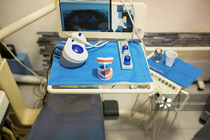 屏幕上的牙科x光照片图片素材