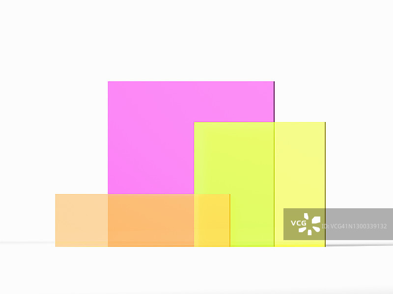 由彩色半透明几何形状组成的概念静物图片素材