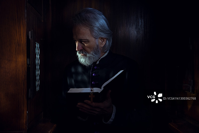 忏悔室图片素材