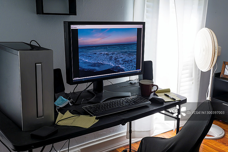 家庭办公室电脑图片素材