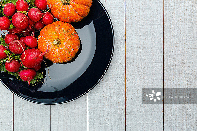 新鲜的萝卜和南瓜图片素材