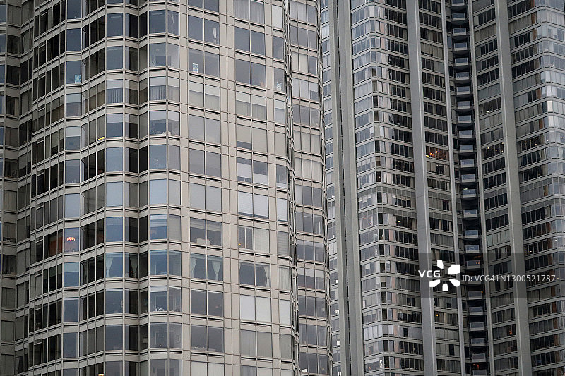 高层住宅楼的窗户图片素材