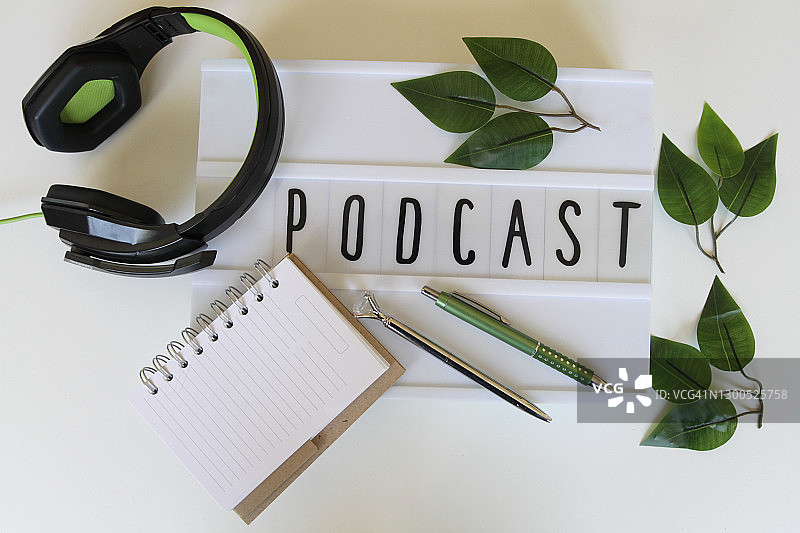 播客节目排版设计图片素材