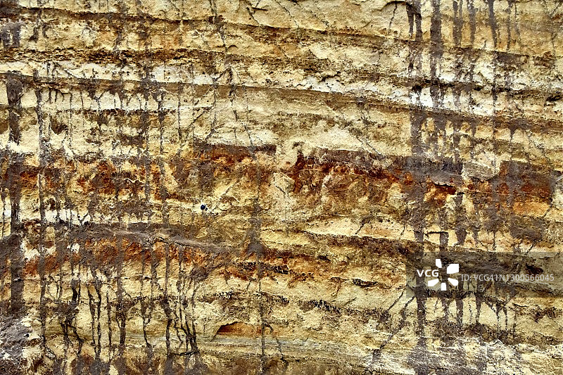 艺术家创作的悬崖抽象画图片素材