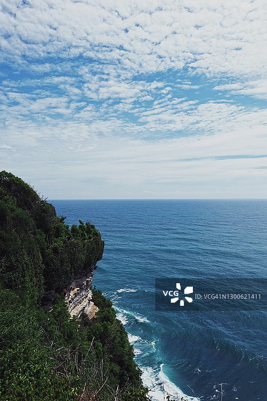 乌鲁瓦图卡朗博马悬崖的风景图片素材