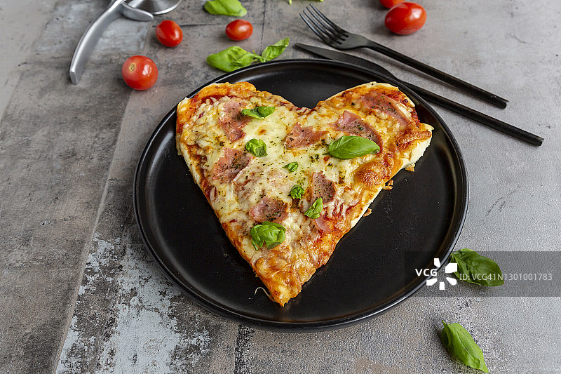 心形披萨图片素材