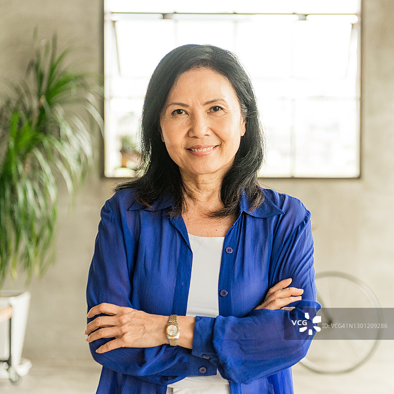 自信的首席执行官肖像图片素材