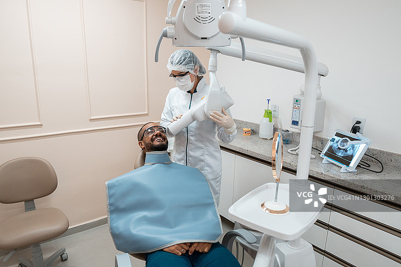 病人牙齿X光片图片素材