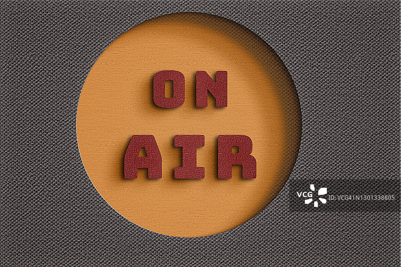 纸雕工艺红色混凝土单字“直播中”图片素材