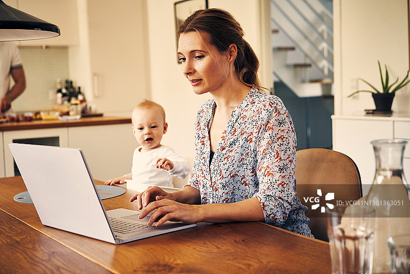 组建家庭和企业图片素材