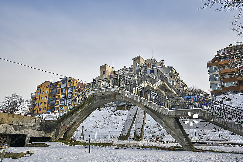 保加利亚鲁塞桥梁的粗犷混凝土结构景观图片素材