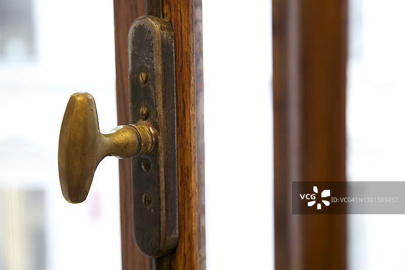 木制窗户把手图片素材