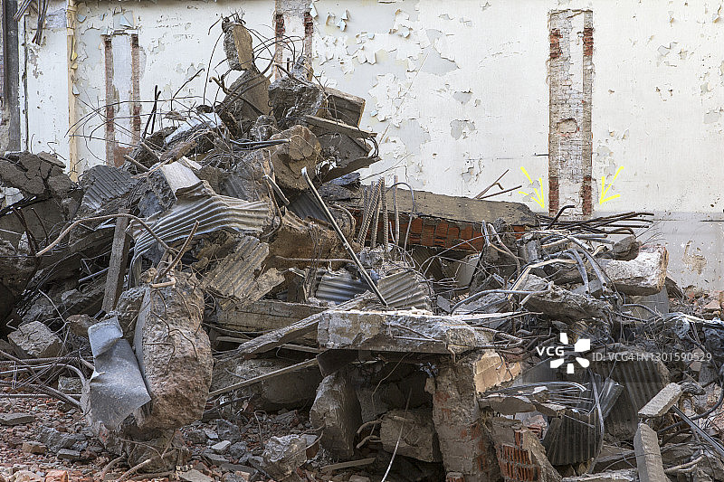 建筑工地的瓦砾堆图片素材