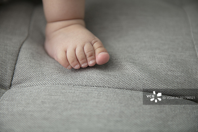 婴儿的脚部特写图片素材