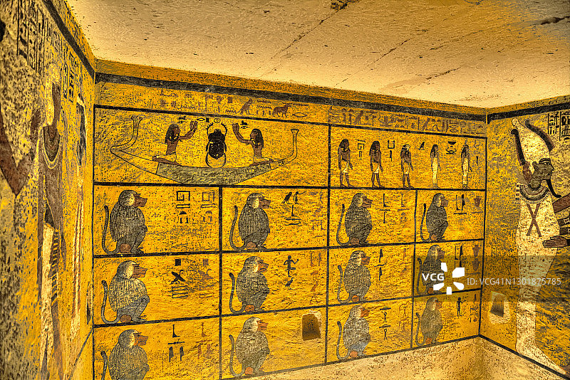 帝王谷图坦卡蒙陵墓西墙壁画上的狒狒，埃及卢克索图片素材