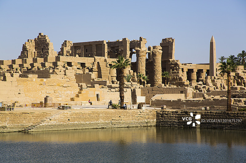 卢克索卡纳克神庙建筑群圣湖，联合国教科文组织世界遗产，埃及，北非，非洲图片素材