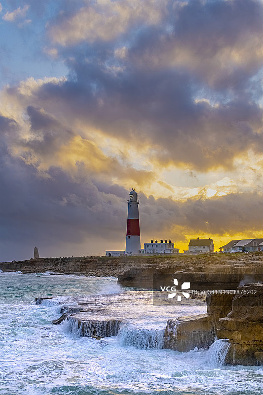 日落时分的波特兰比尔灯塔，波特兰比尔，波特兰岛，联合国教科文组织世界遗产，多塞特，英格兰，英国，欧洲图片素材