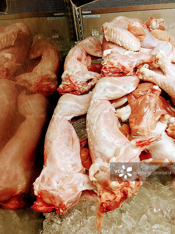 肉店里的兔肉图片素材