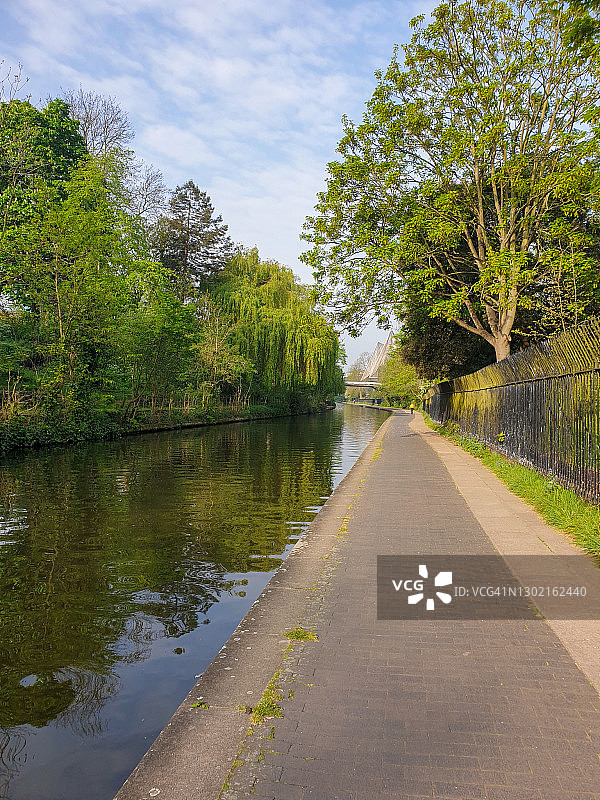 伦敦的摄政运河图片素材
