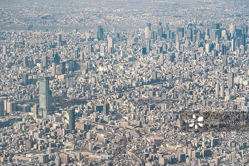 飞机航拍日本大阪城市景观图片素材