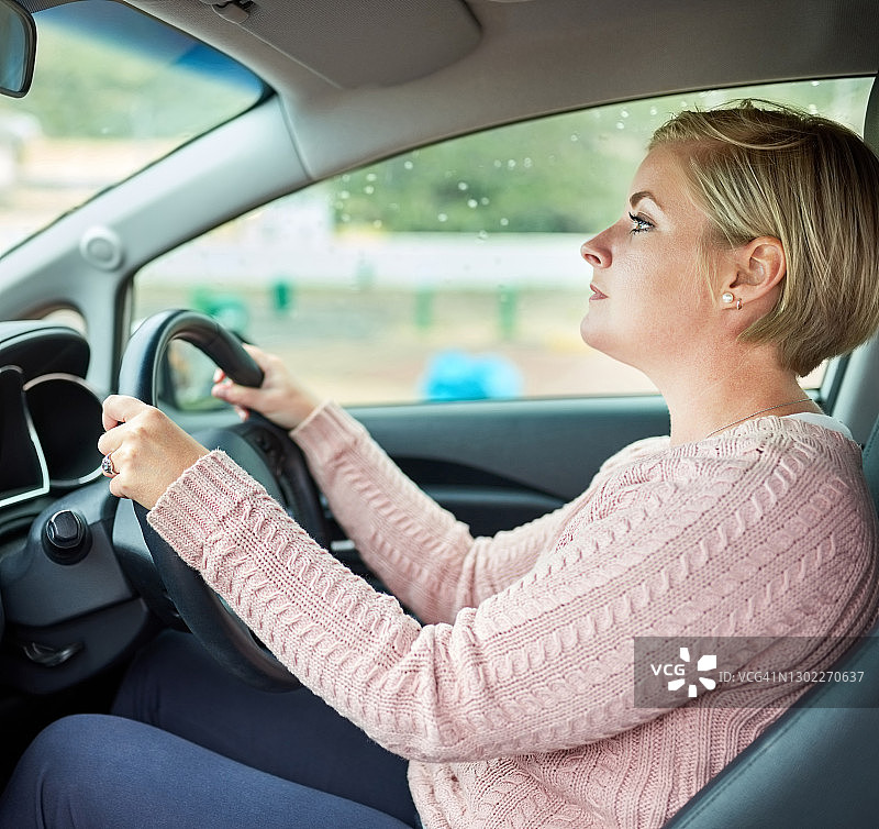 行动时刻图片素材