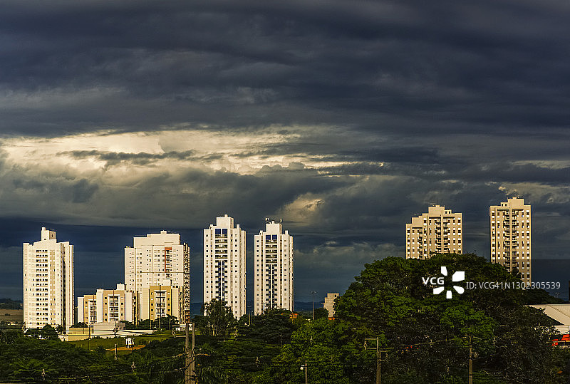 巴西隆德里纳市图片素材