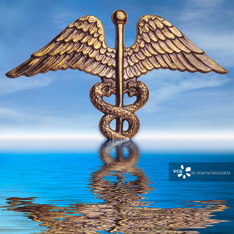 海中升起蛇杖医学符号插画图片素材