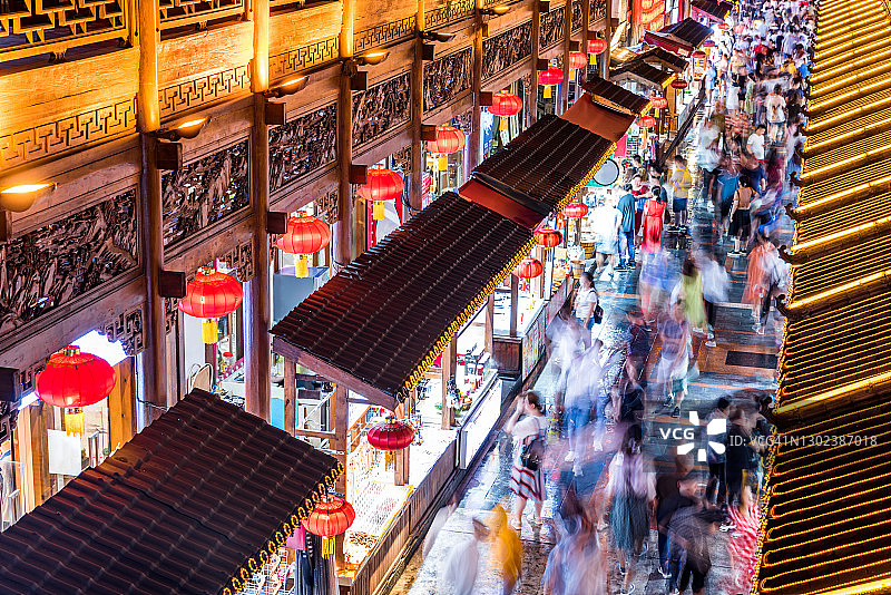 中国重庆洪崖洞传统中式建筑图片素材