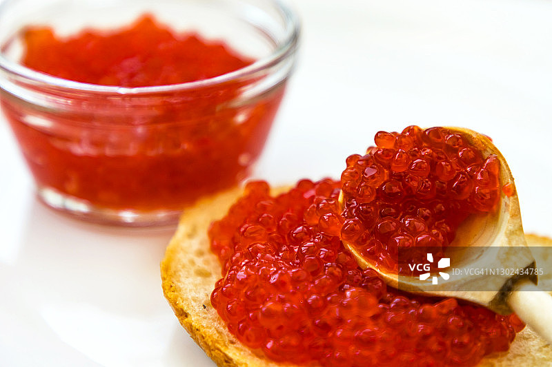 美味三文鱼红鱼子酱图片素材