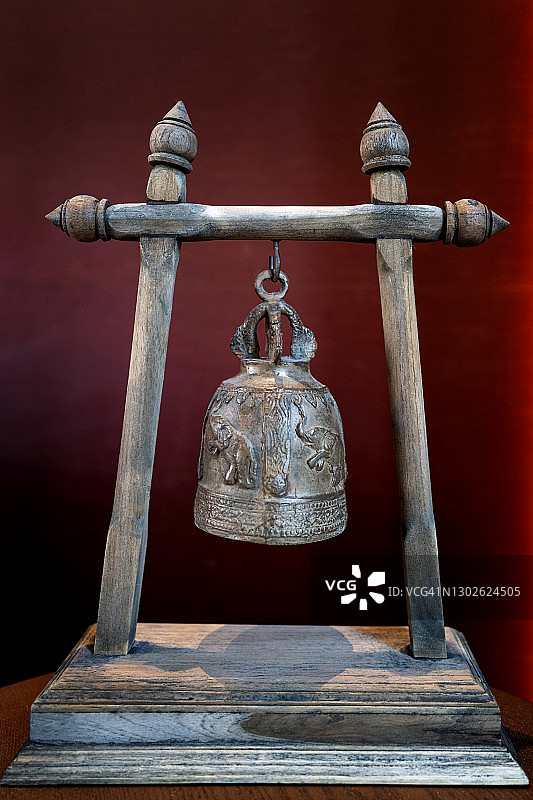 中式传统时钟正面图图片素材