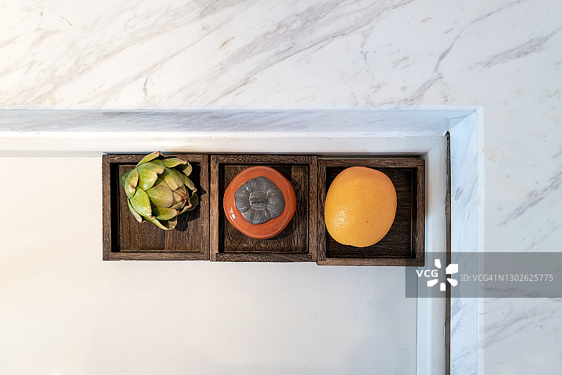 餐桌上的多种水果图片素材