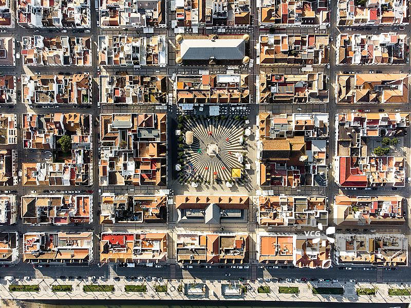 葡萄牙阿尔加维的圣安东尼奥镇的航拍景色图片素材